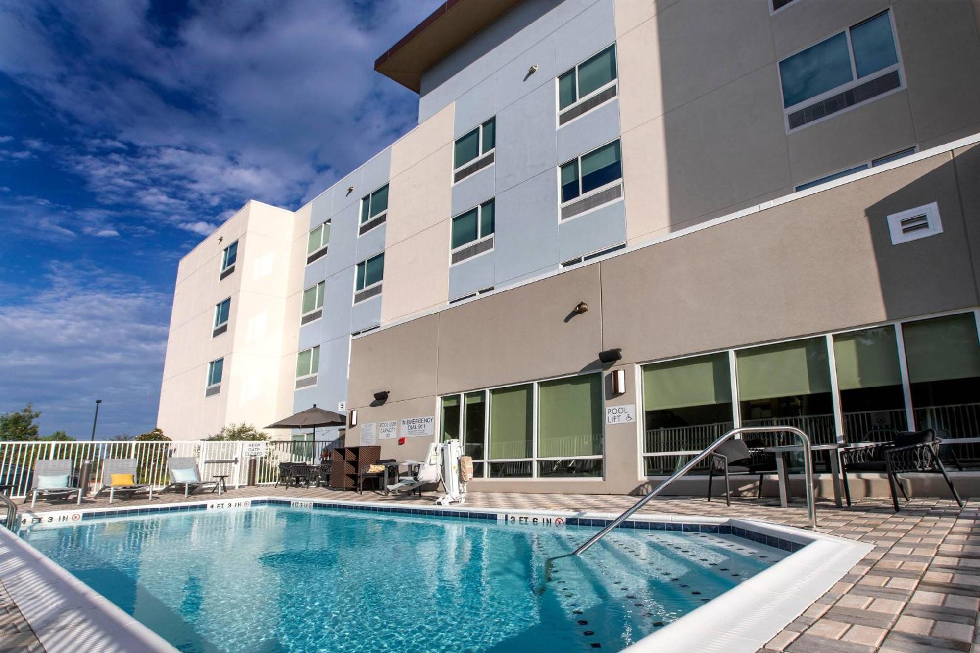 Towneplace Suites By Marriott Conroe Εξωτερικό φωτογραφία