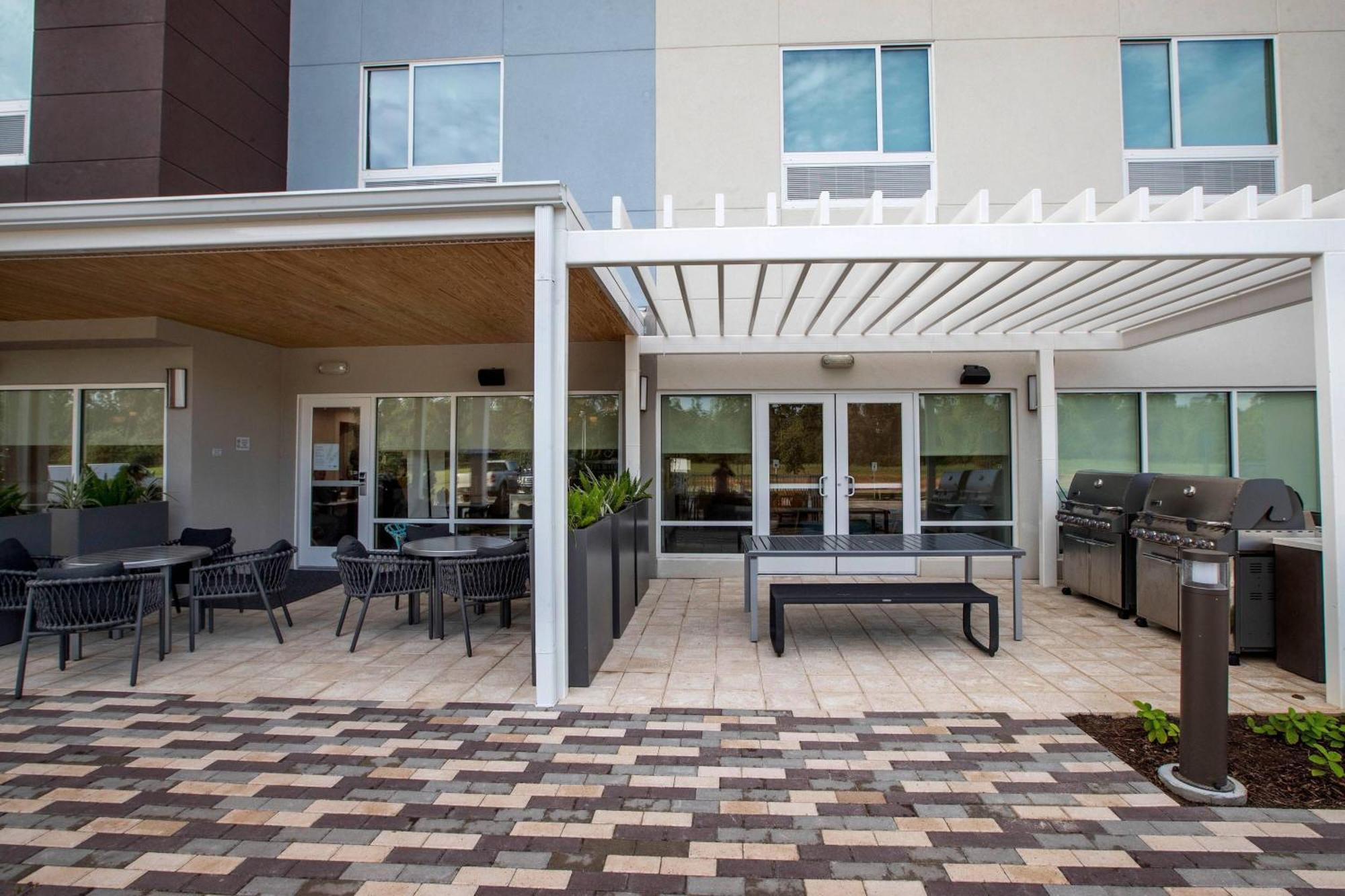 Towneplace Suites By Marriott Conroe Εξωτερικό φωτογραφία