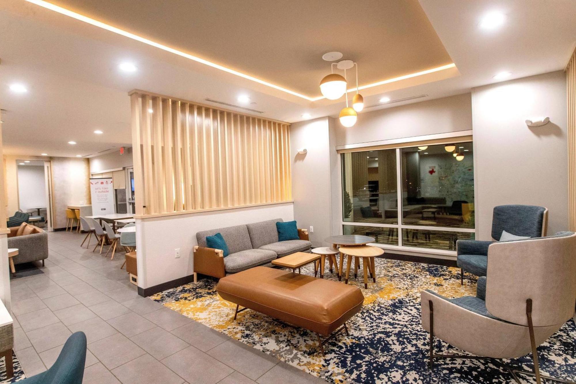 Towneplace Suites By Marriott Conroe Εξωτερικό φωτογραφία